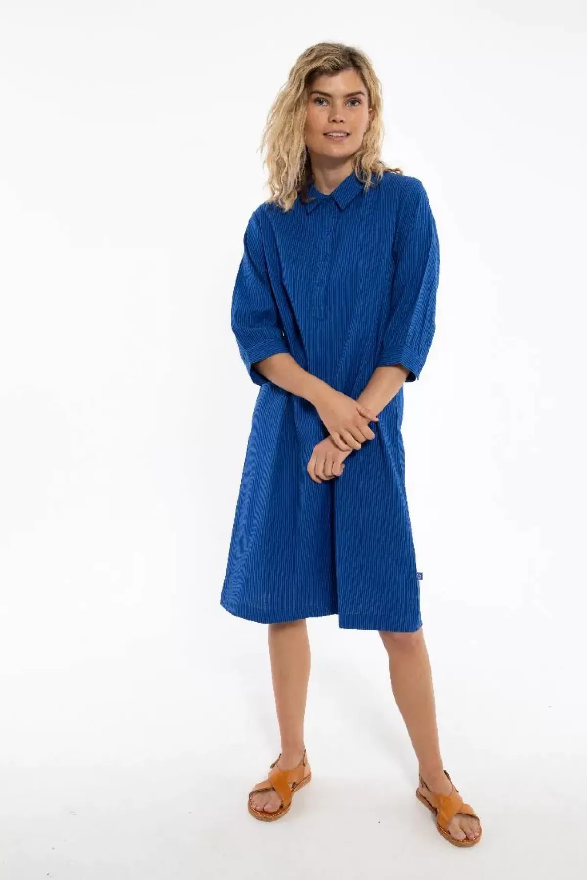 Danefæ Kleider>Danecarnation Searsucker Dress Deep Marine/Klein Blue