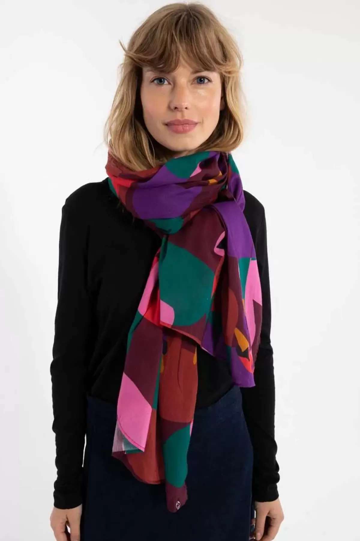 Danefæ Schals>Danenordby Scarf Dark Bordeaux Swanoscope