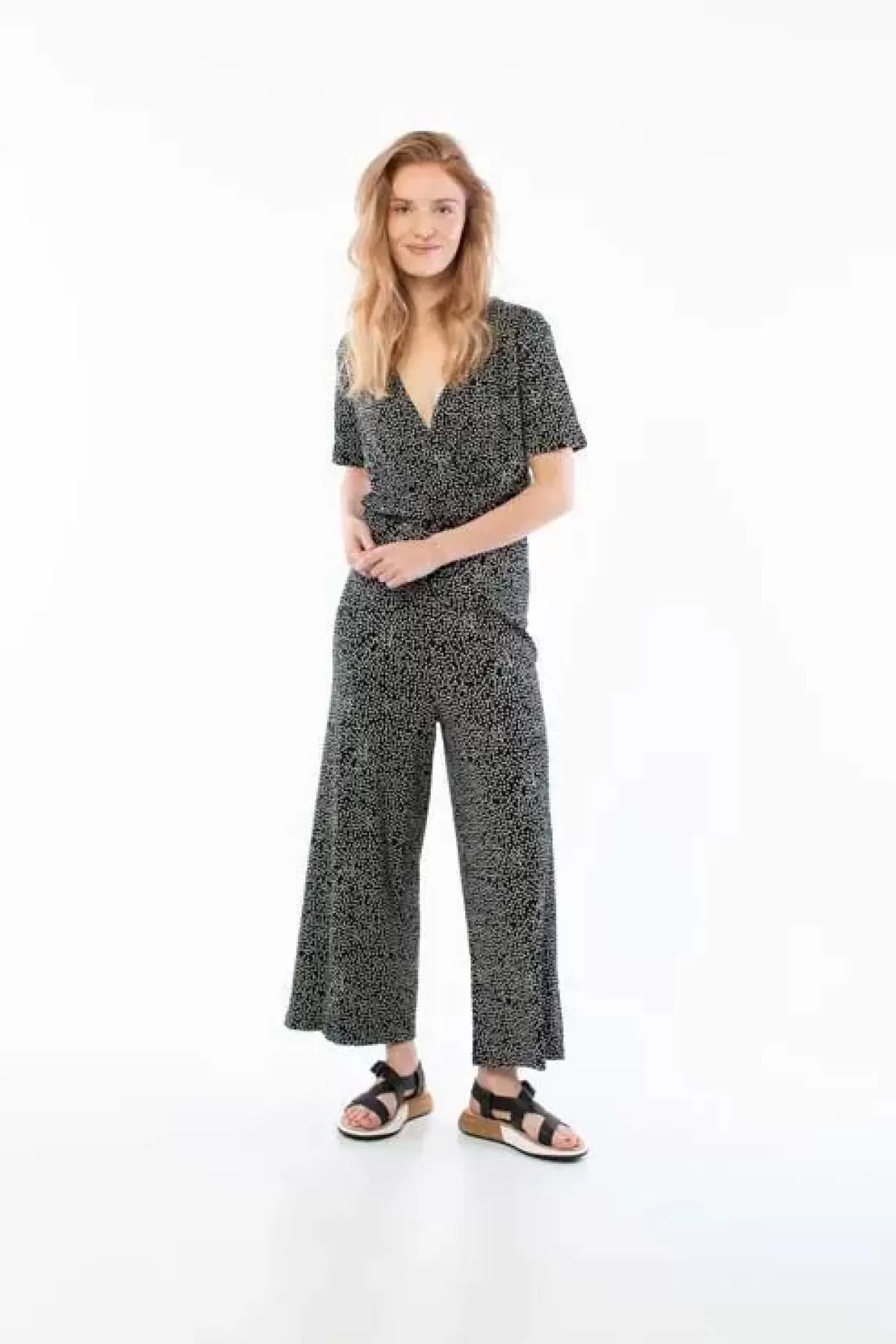 Danefæ Jumpsuits>Danetopsen Suit Black/Chalk Funny Dots