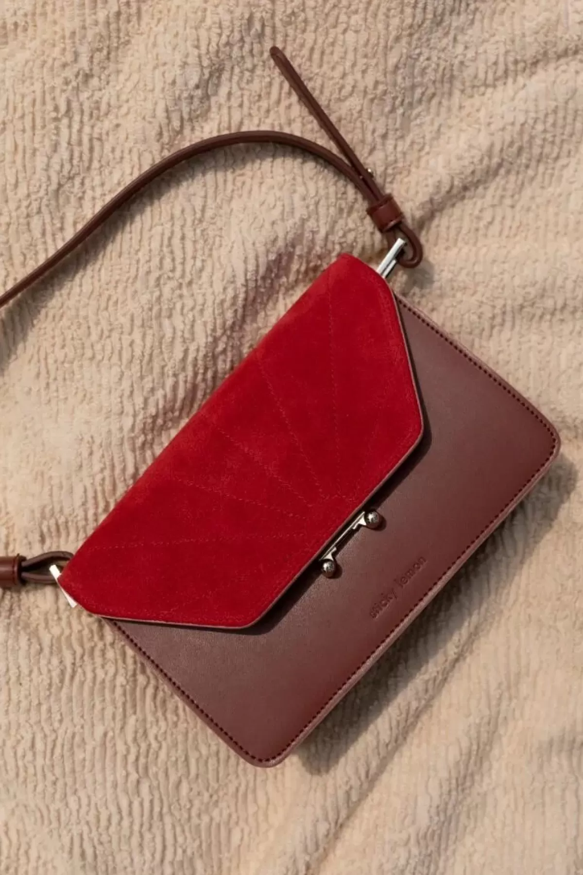 Danefæ Taschen>Sticky Lemon Shoulder Bag Colore Faded Burgundy/Poppy Red